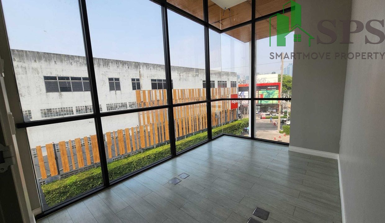 Space for rent on Chan Road (SPSAM1239) 08