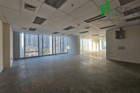 High-rise office building for rent Rama 9-Ramkhamhaeng (SPSP530) 04