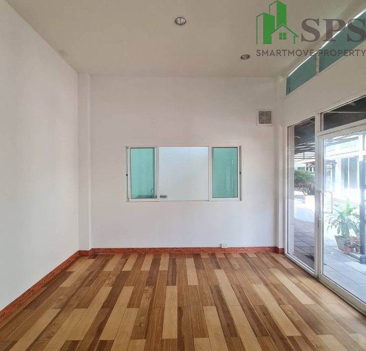 Space for rent at Premier Place Srinakarin (SPSAM1451) 04