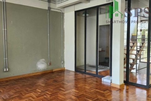 For rent Home office Located in Sathorn suitable for cafe studio home office ( SPSEVE033 ) 05