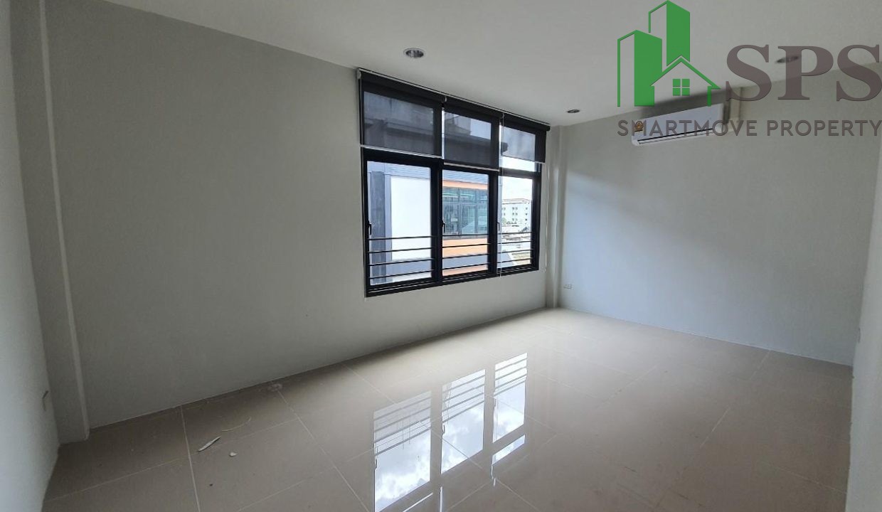 Home office for rent near BTS Onnut and Bangchak ( SPSEVE041 ) 12