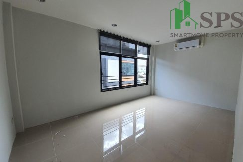 Home office for rent near BTS Onnut and Bangchak ( SPSEVE041 ) 12