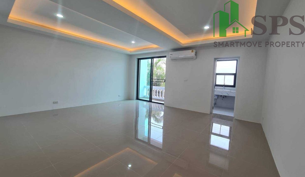 Home office in Phrakanong for rent ( SPSEVE021) 08