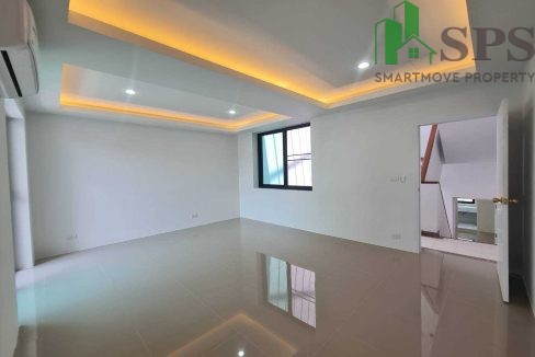 Home office in Phrakanong for rent ( SPSEVE021) 15