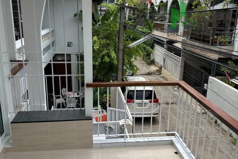 House for rent Unfurnished Locatated in Sukhumvit 63 near BTS Ekkamai sutiable for cafe or home office ( SPSEVE009 ) 19