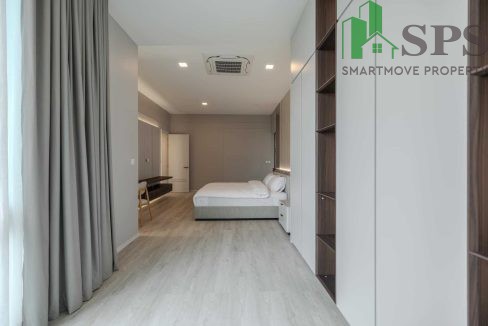 Luxury townhome Vive Krungthep Kreetha beautifully decorated ready to move in ( SPSEVE036 ) 16