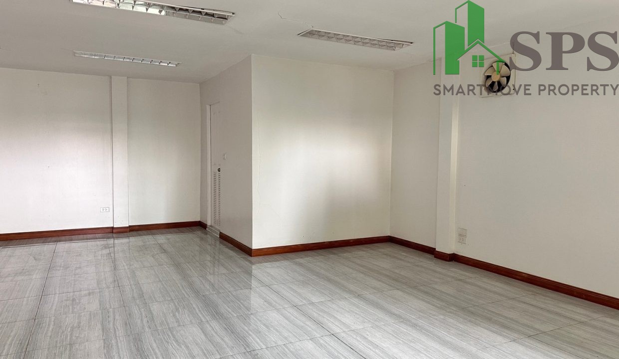 Warehouse + office for rent in Phraeksa Mai, Samut Prakan (SPSAM1499) 11