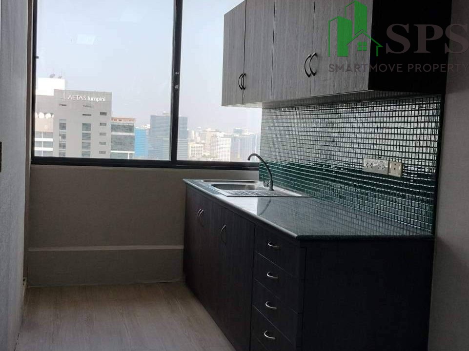 FOR SALE and RENT Office Near MRT Lumpini Station and Khlong Toei Station (SPSYG51) (12)