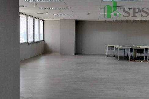 FOR SALE and RENT Office Near MRT Lumpini Station and Khlong Toei Station (SPSYG51) (3)