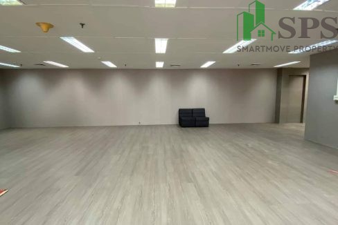 FOR SALE and RENT Office Near MRT Lumpini Station and Khlong Toei Station (SPSYG51) (4)