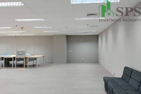 FOR SALE and RENT Office Near MRT Lumpini Station and Khlong Toei Station (SPSYG51) (5)