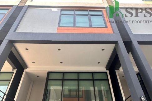 Home office for rent near BTS On Nut and BTS Bang Chak (SPSP534) (1)