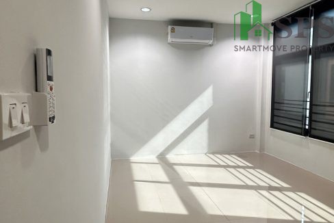 Home office for rent near BTS On Nut and BTS Bang Chak (SPSP534) (40)