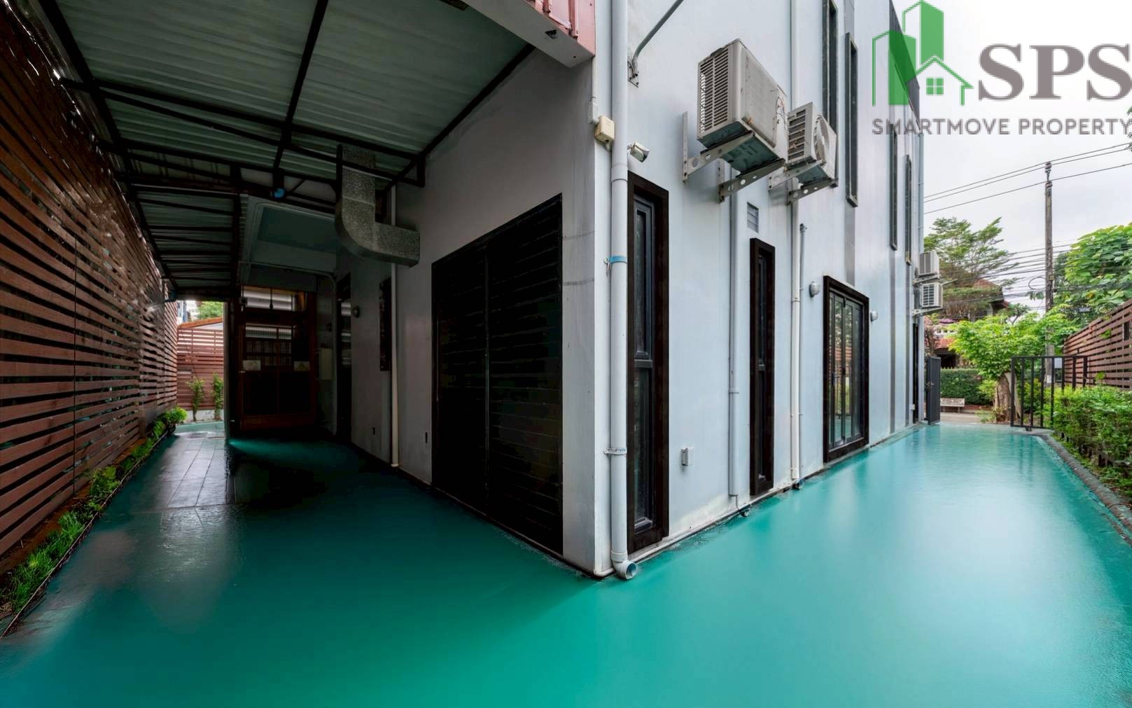 Solone Rental Building Office Building for Rent – Sukhumvit 101.1 , 4-Storey Stand-alone ...